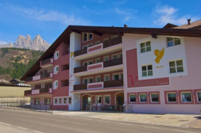 Hotel Garni Vittoria Fiera Di Primiero